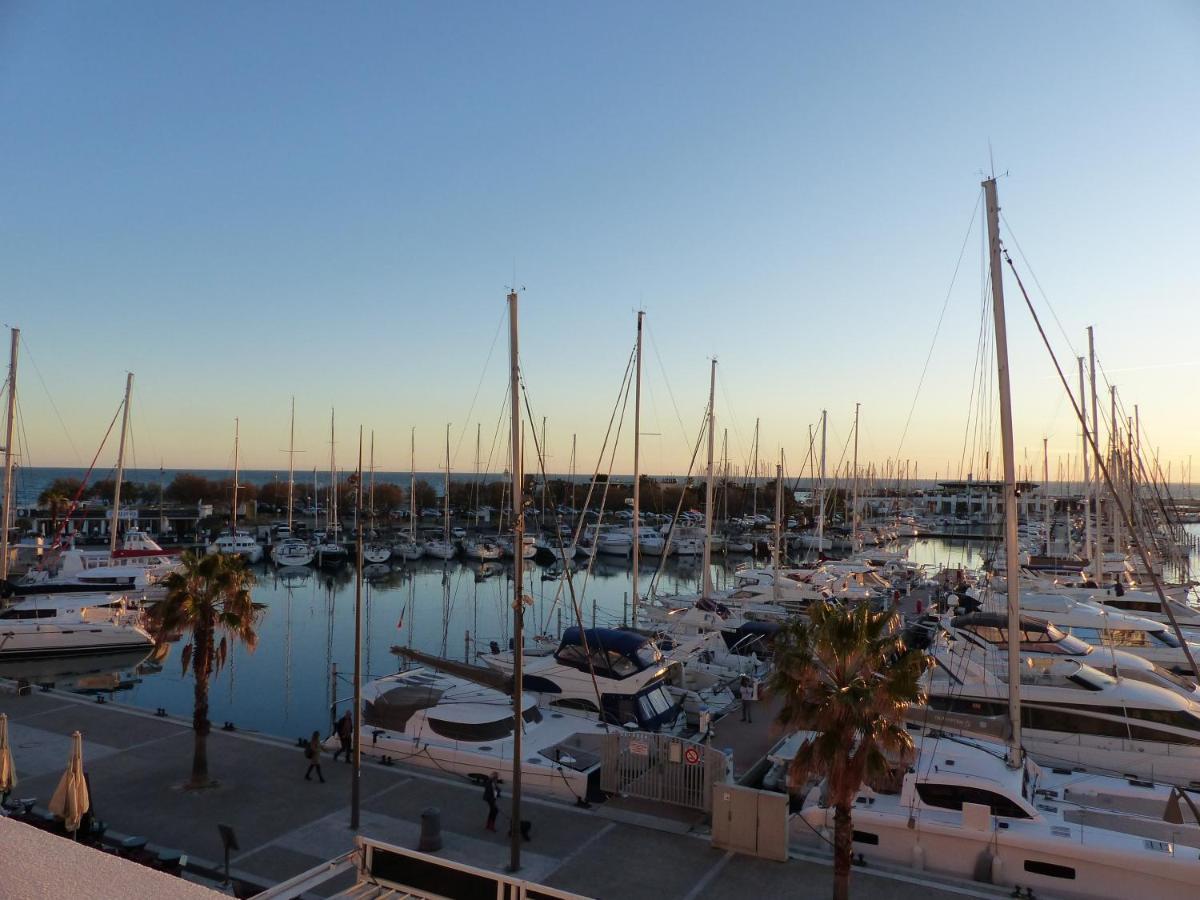 Classe 3 Etoiles - Magnifique Vue Sur Le Port - Wifi Et Clim Λα Γκραντ-Μοτ Εξωτερικό φωτογραφία