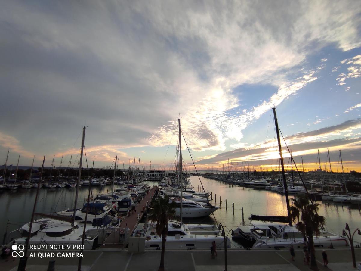 Classe 3 Etoiles - Magnifique Vue Sur Le Port - Wifi Et Clim Λα Γκραντ-Μοτ Εξωτερικό φωτογραφία