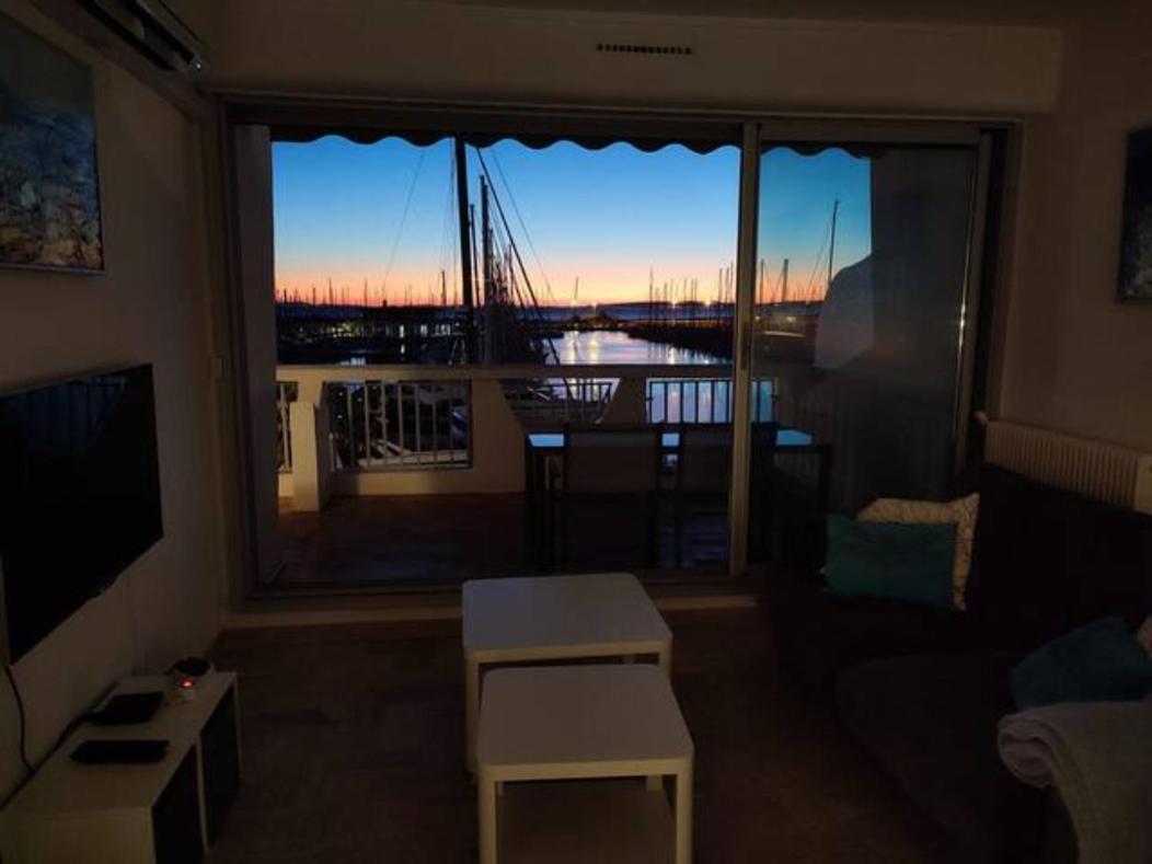 Classe 3 Etoiles - Magnifique Vue Sur Le Port - Wifi Et Clim Λα Γκραντ-Μοτ Εξωτερικό φωτογραφία
